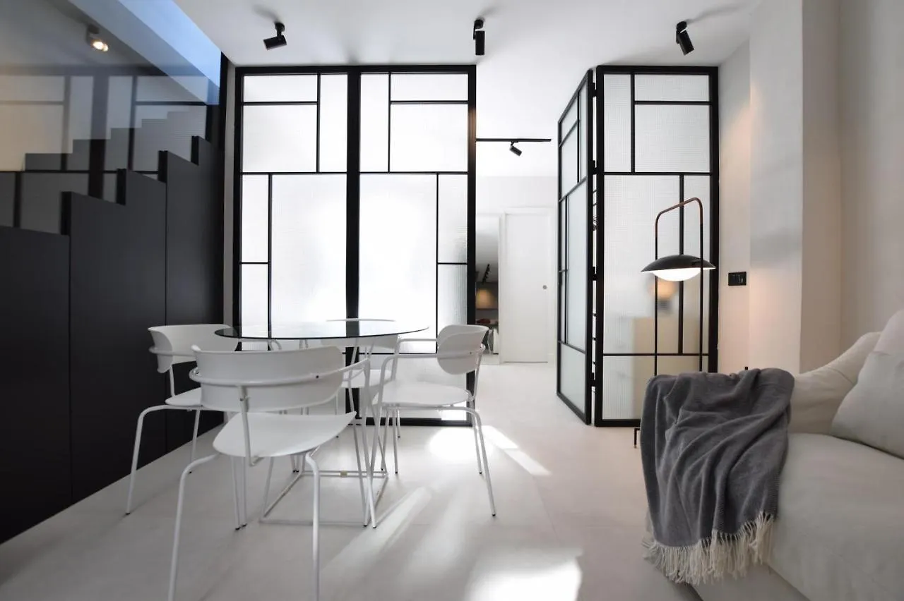 Apartamento con terraza centro Málaga 0*,  España